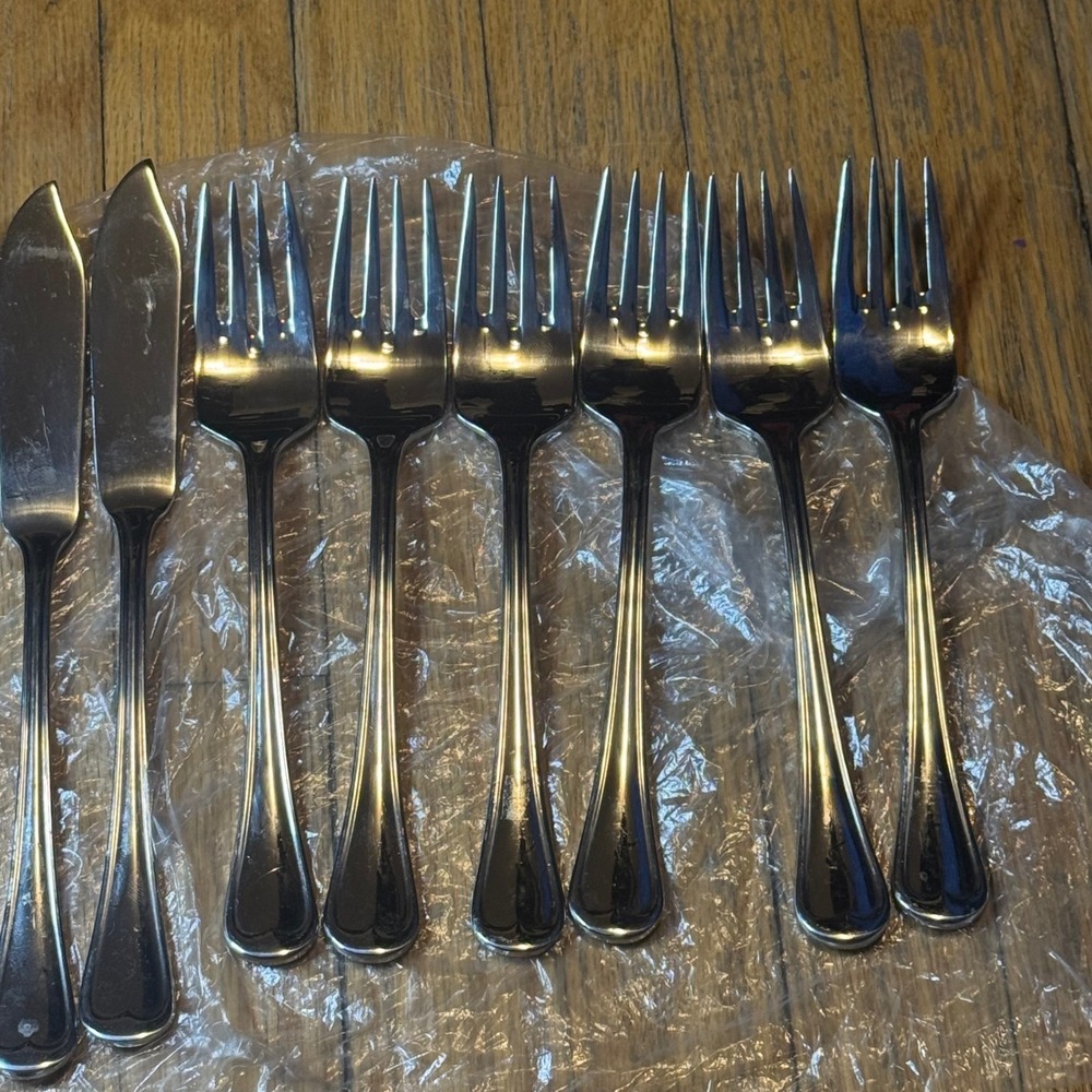 WMF Cromargan Fish Set 12pc 6 Knives 6 Forks Stainless Steel Silverware Korea - Picture 3 of 7